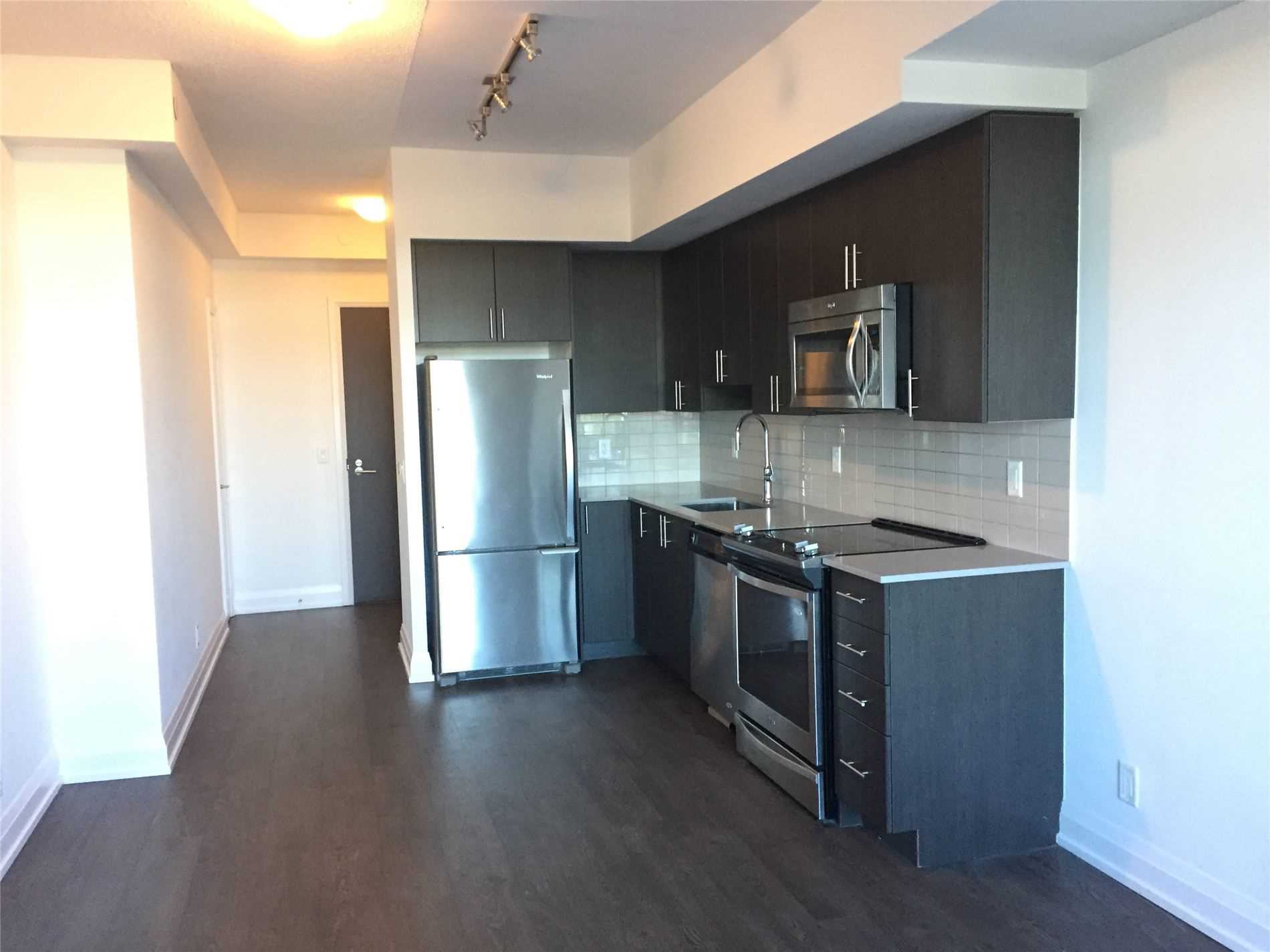 Rent Condo in Vaughan