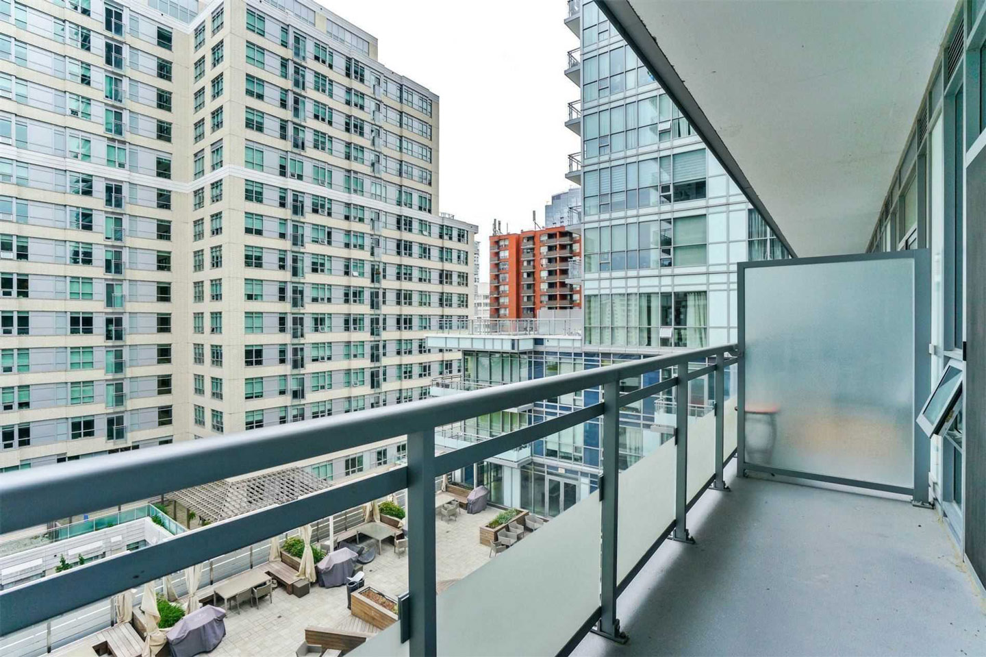 Rent Condo C4862830