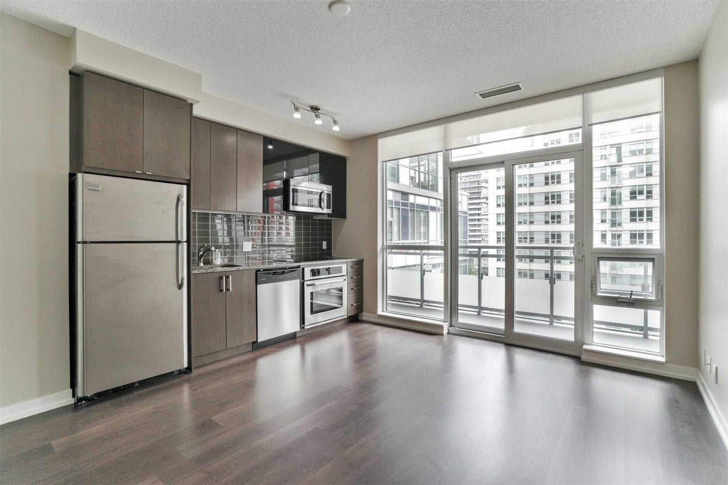 Rent Condo C4862830