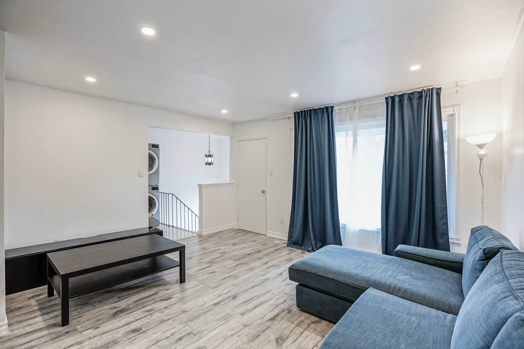 Rent Condo C4949946