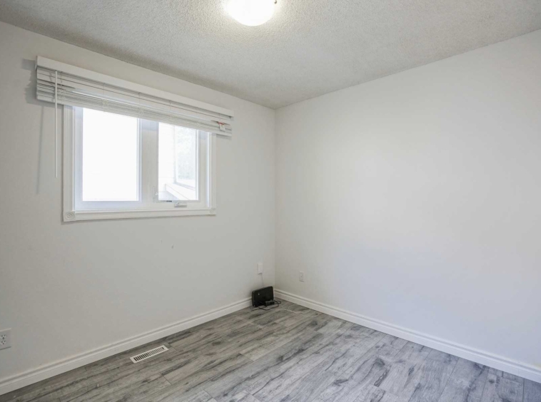 Rent Condo C4949946