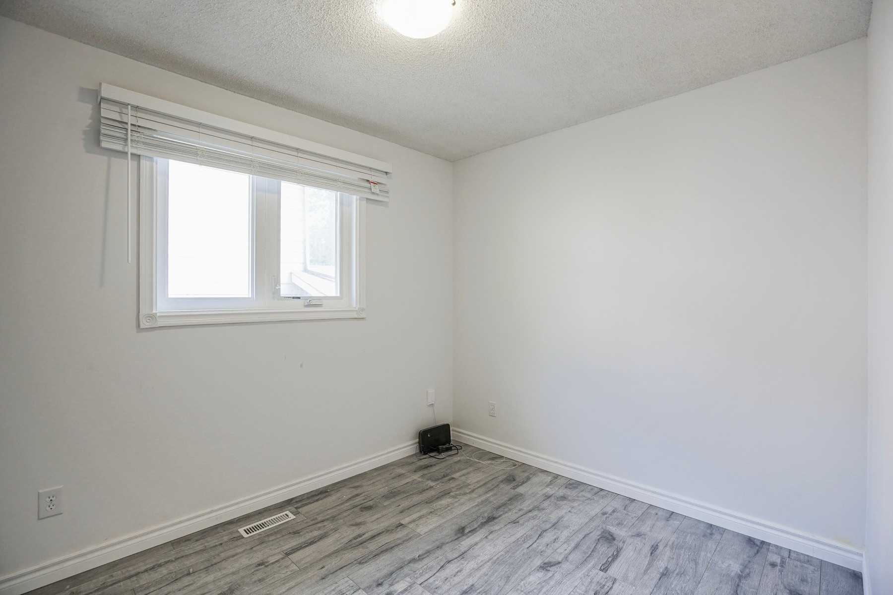 Rent Condo C4949946