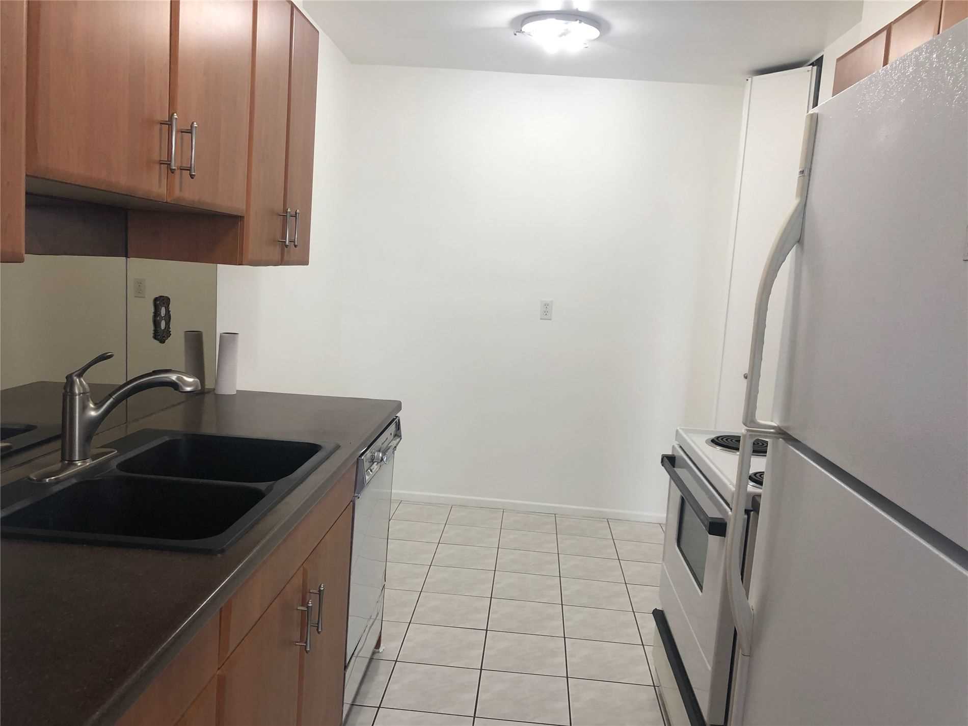 Rent Condo C4977983