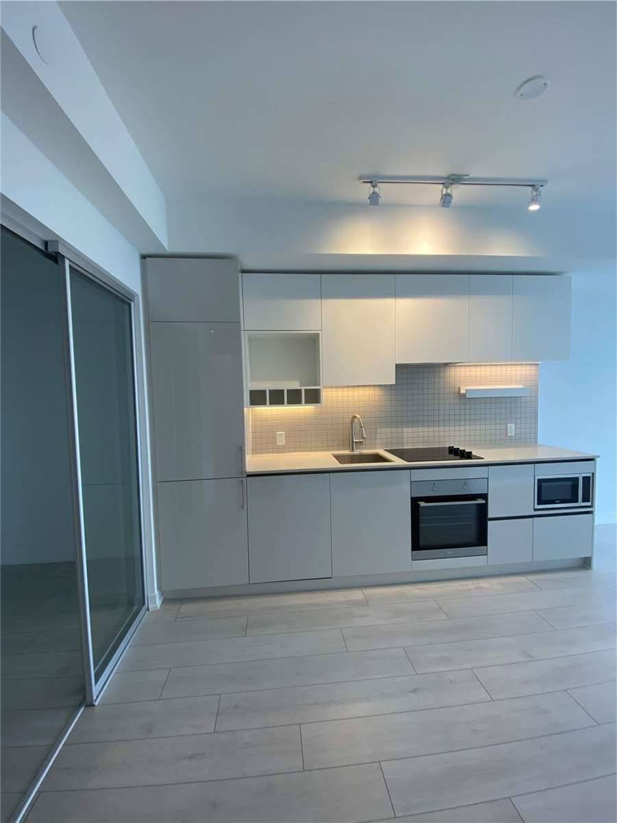 Rent Condo N4996623