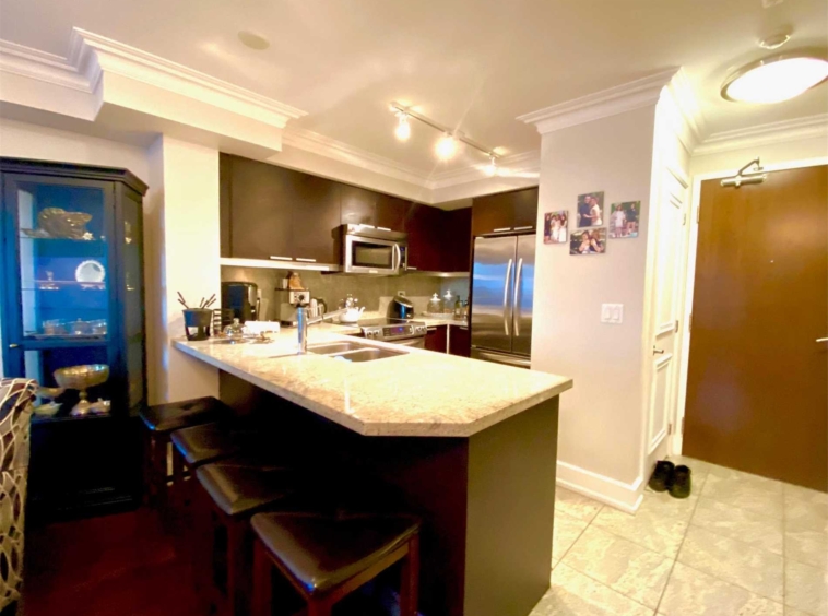 Rent Condo C5059987