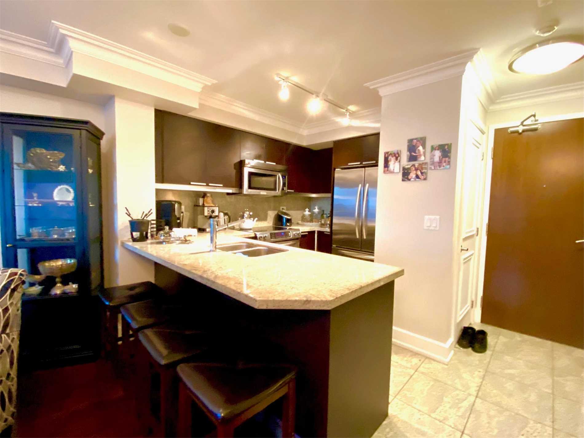 Rent Condo C5059987