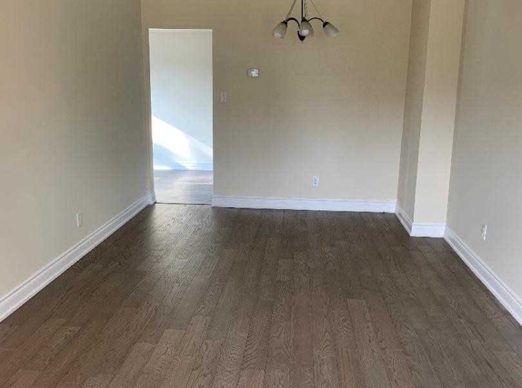 Rent Twnhouse N4989070