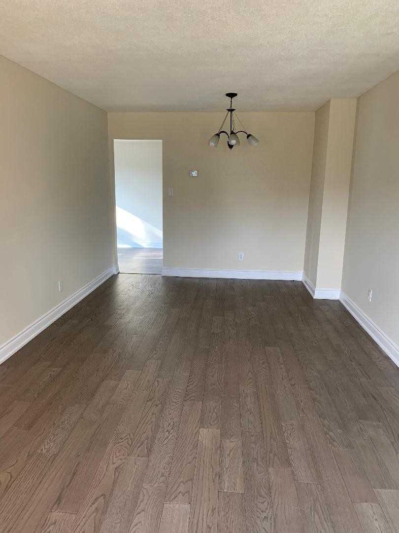 Rent Twnhouse N4989070
