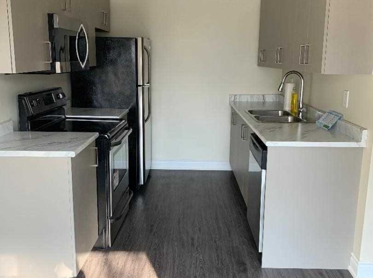 Rent Twnhouse N4989070