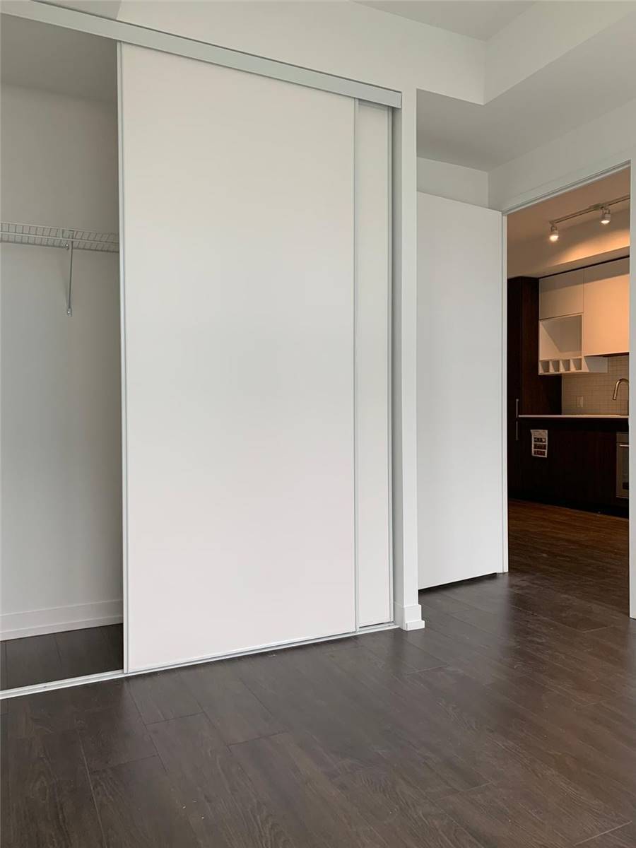 Rent Condo N4996278