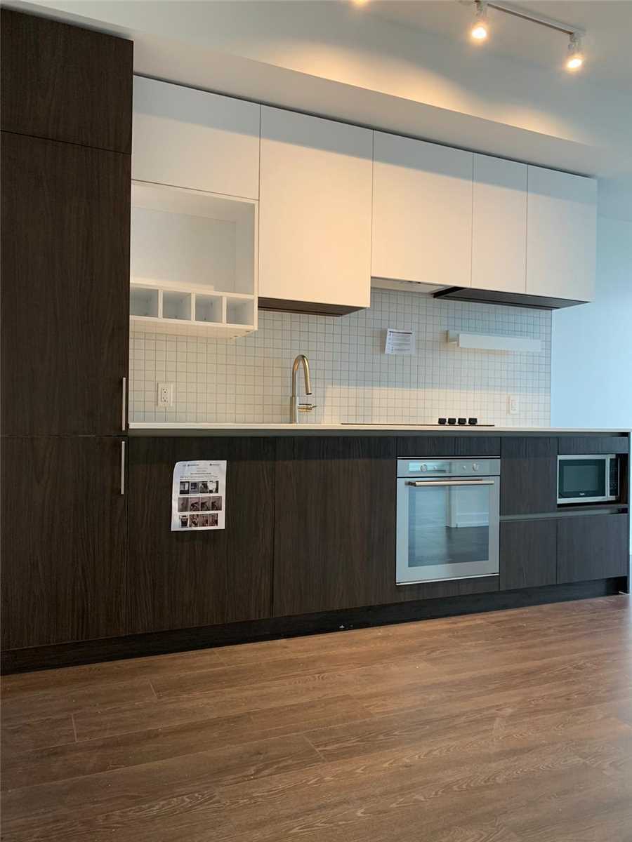 Rent Condo N4996278