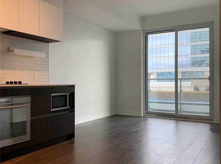 Rent Condo N4996278