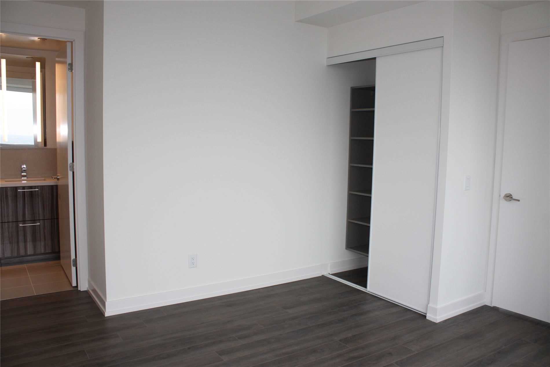 Rent Condo N5053963