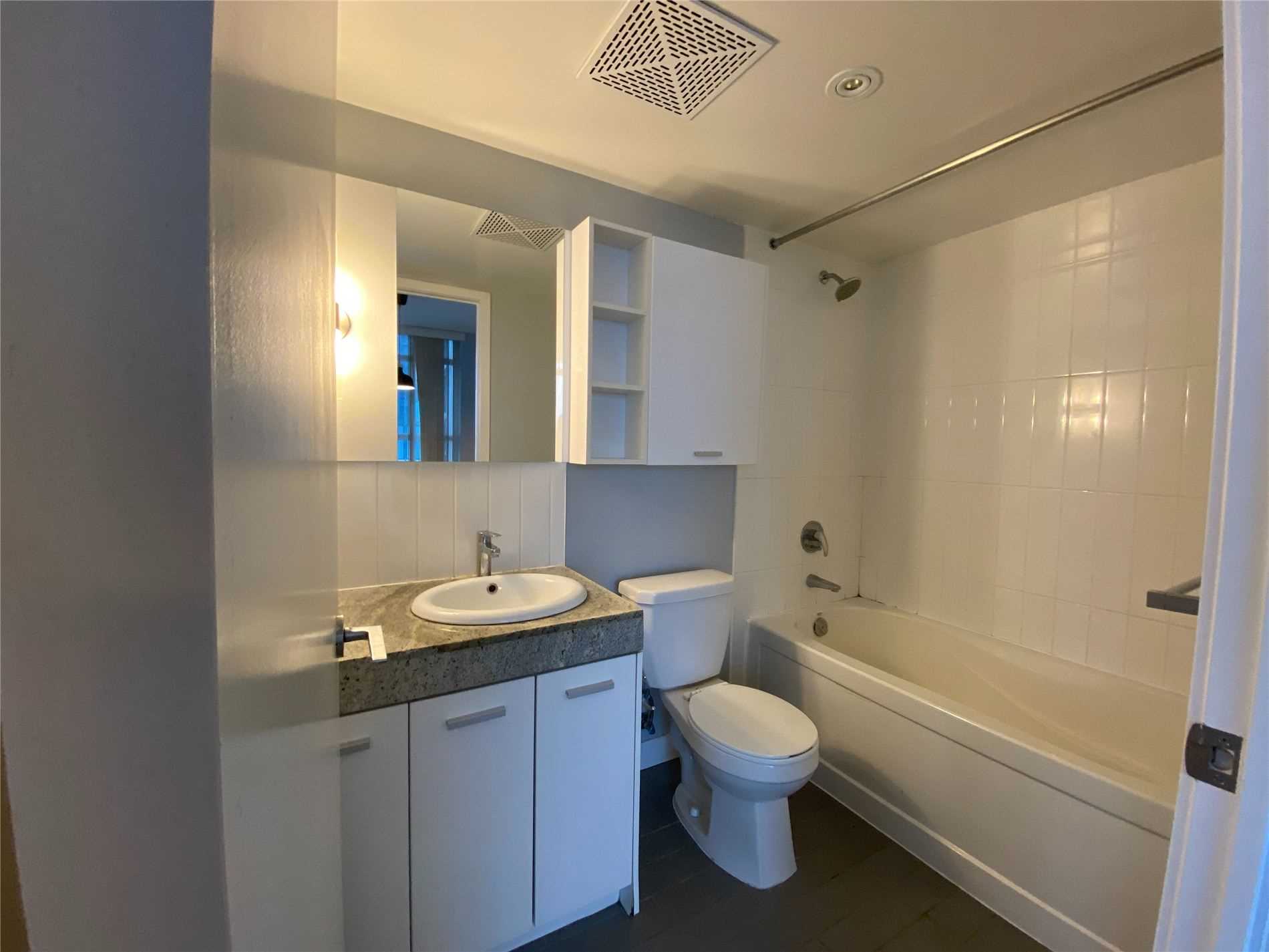 Rent Condo C5074940