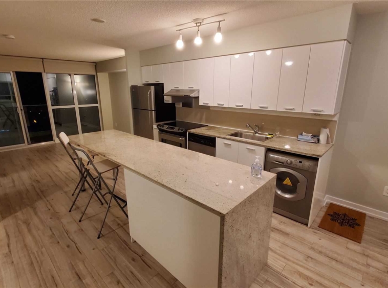 Rent Condo C5083815