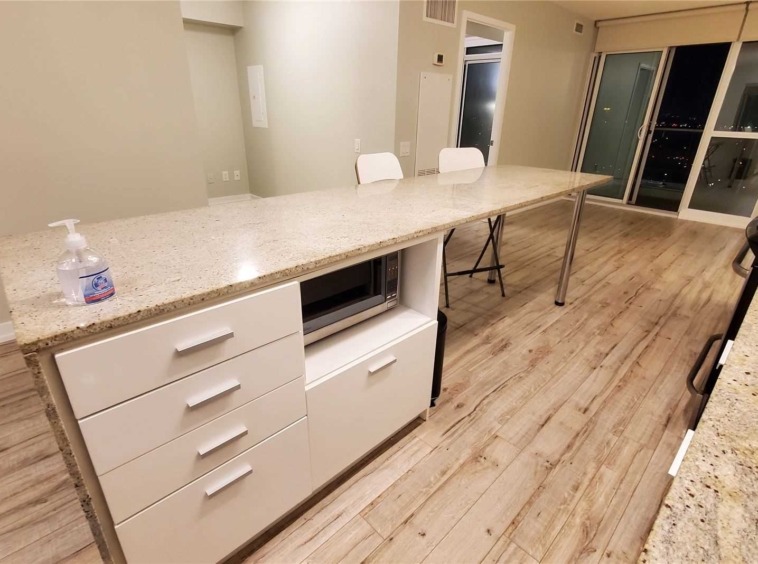 Rent Condo C5083815