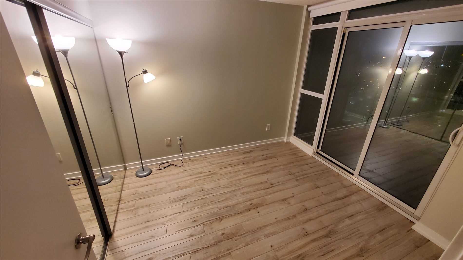 Rent Condo C5083815