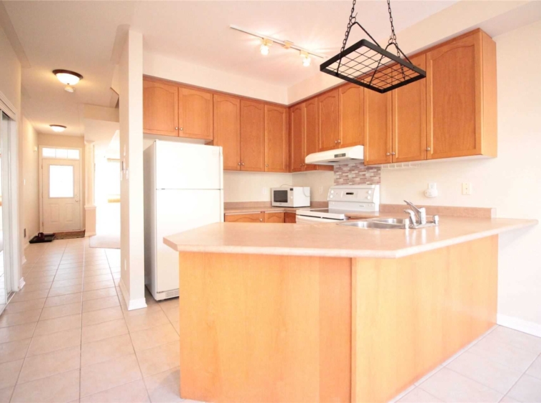 Rent Twnhouse N5092012