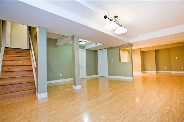 Rent Detached N5093365