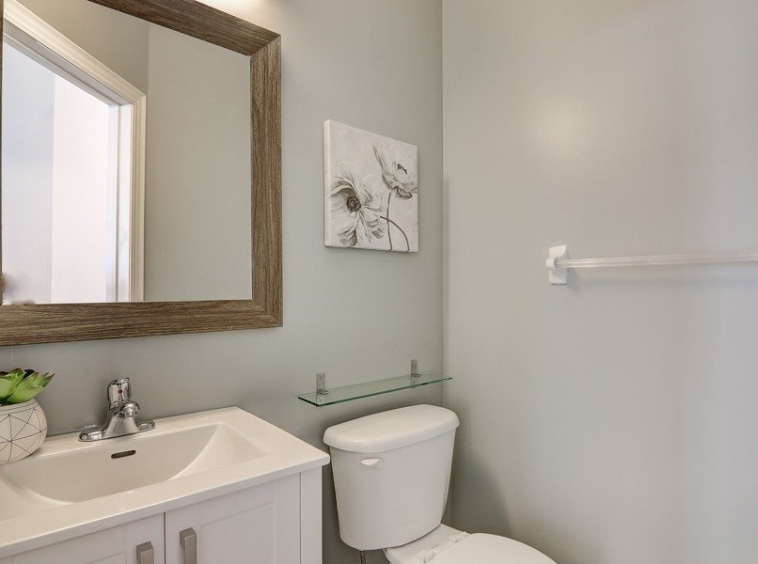 Sale Semi-Detached N5107219