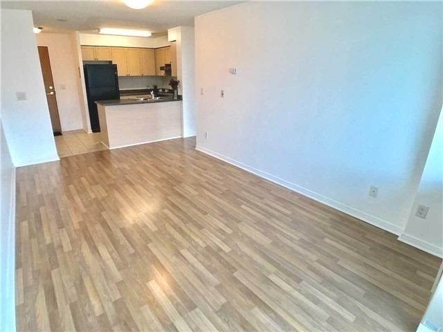 Rent Condo C5162743