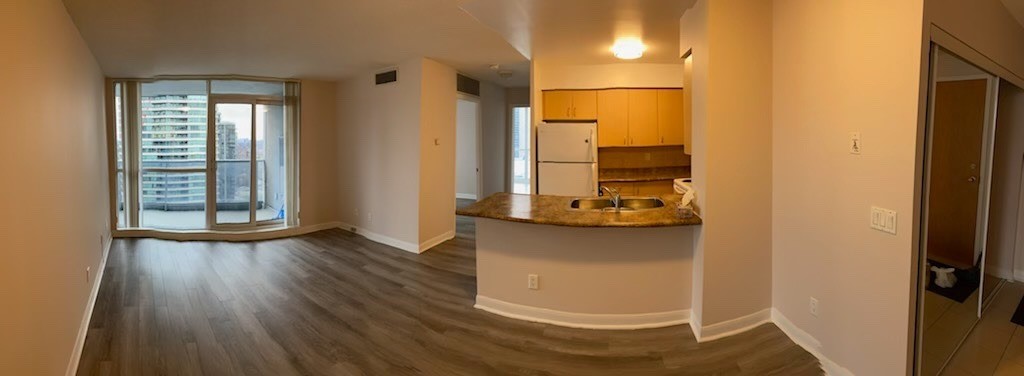 Rent Condo C5192116