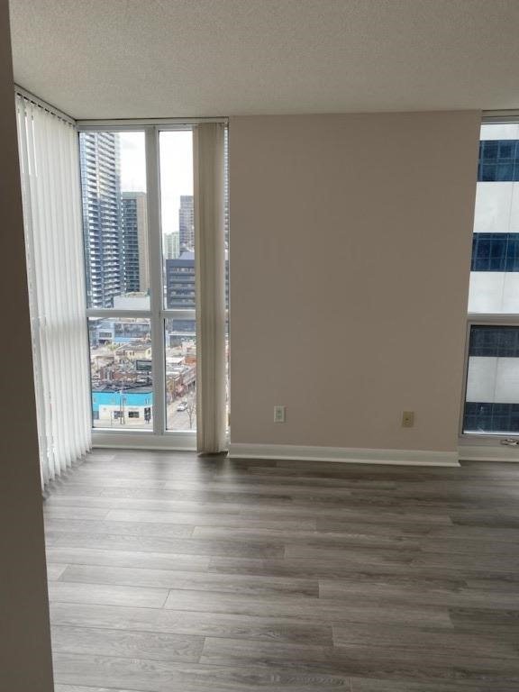 Rent Condo C5192116