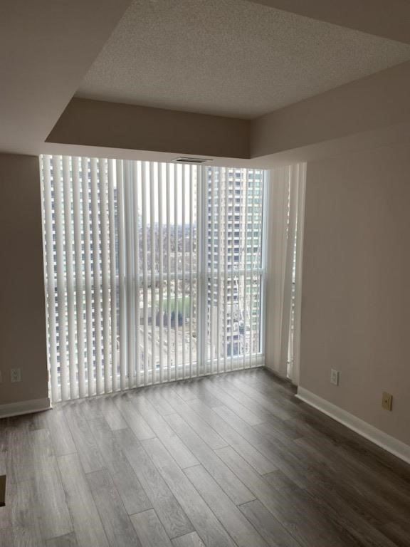 Rent Condo C5192116