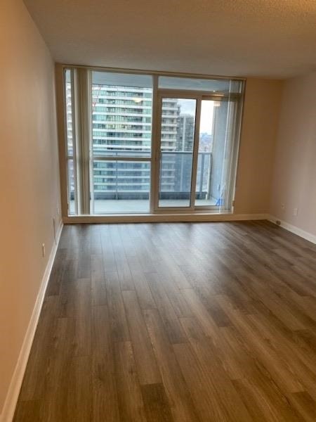 Rent Condo C5192116