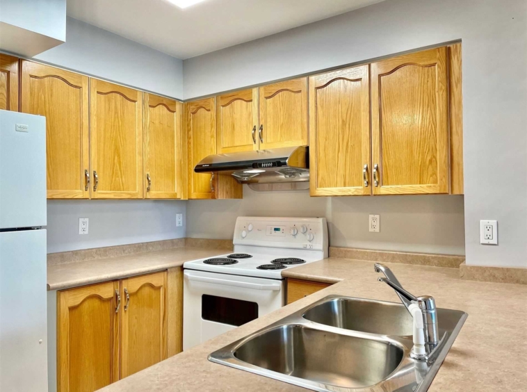 Rent Condo N5281352