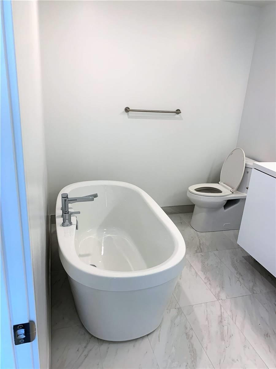 Rent condo in C5400900