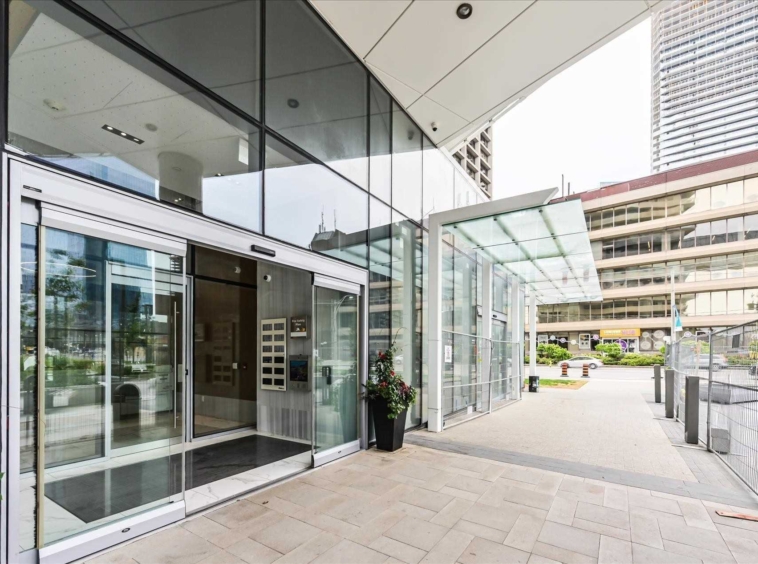 Rent condo in C5400900