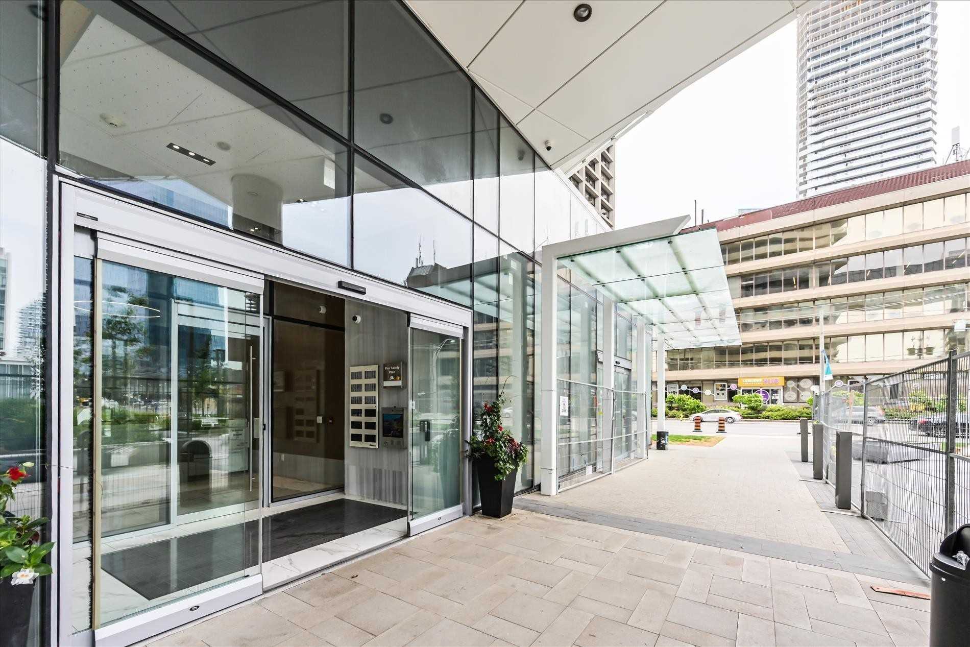 Rent condo in C5400900