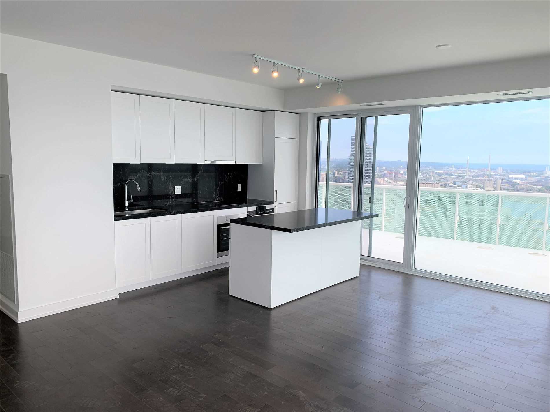 Rent condo in C5400900