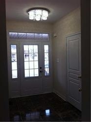 Rent condo in N5436139