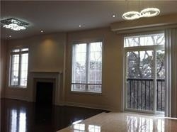 Rent condo in N5436139