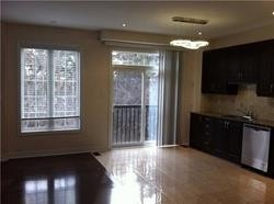 Rent condo in N5436139