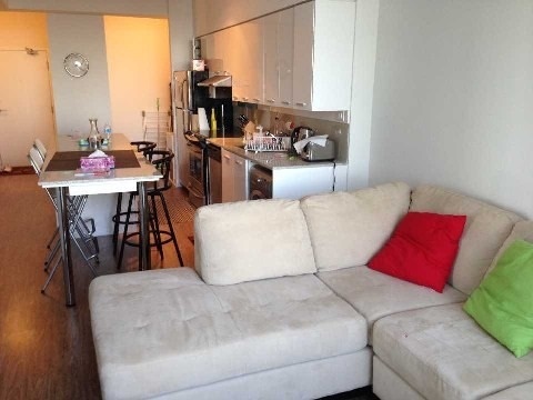 Rent condo in C5508423